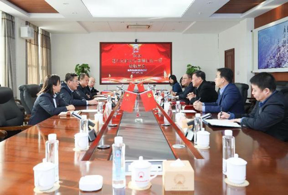 朱建民接待建行辅导一行到访win必赢集团.jpg