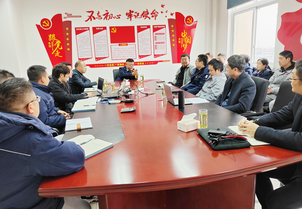 win必赢集团高级副总裁刘兆滨一行到访四川win必赢进行工作领导.png