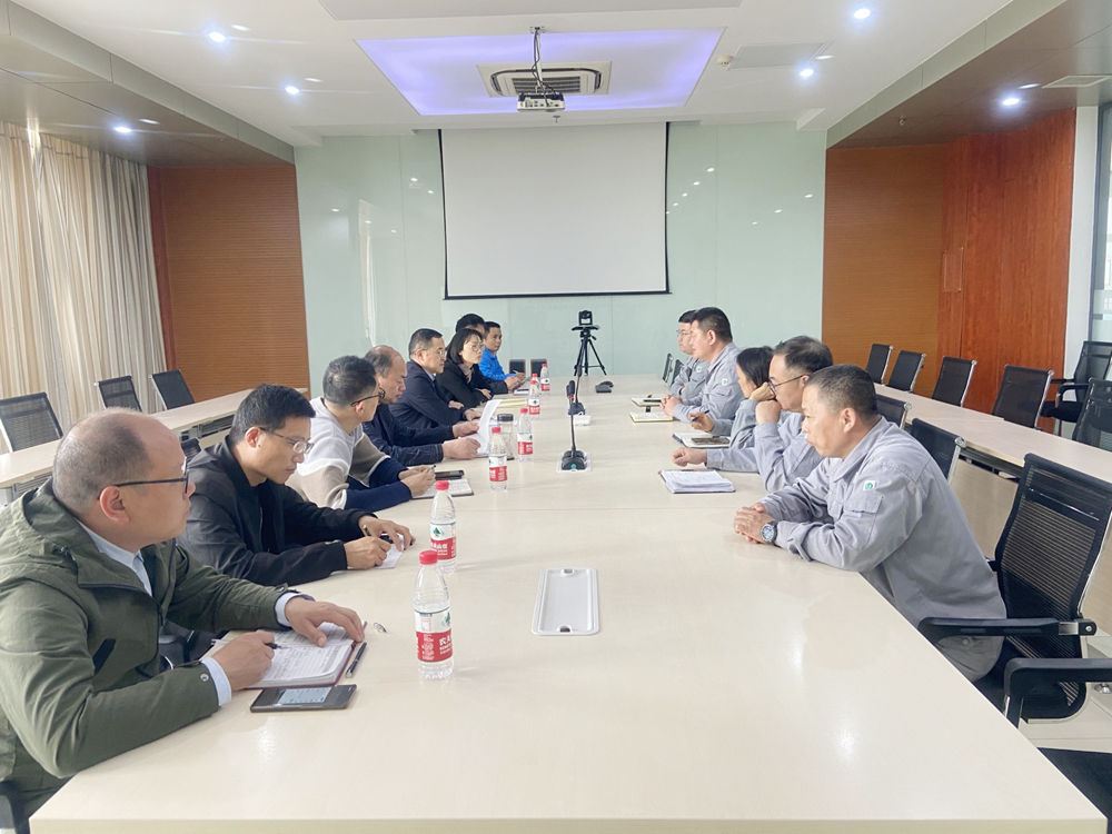 仪征市市场监督治理局李忠雪局长.png